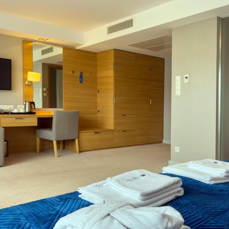 Hotel Skal Medi Spa & Resort Ustronie Morskie Ngoại thất bức ảnh