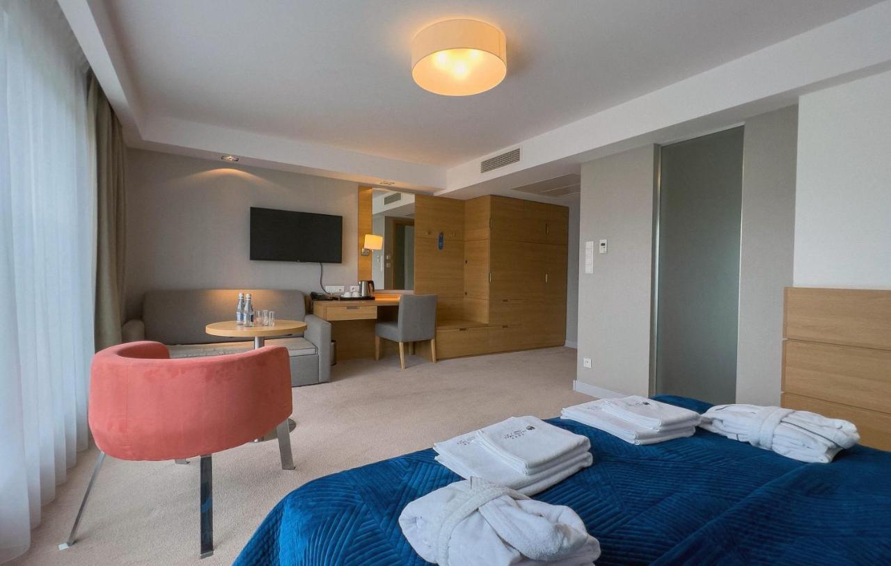 Hotel Skal Medi Spa & Resort Ustronie Morskie Ngoại thất bức ảnh